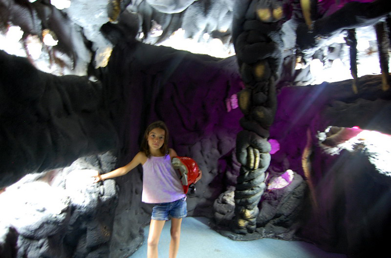 030709 Table Lands Crystal Cave 043