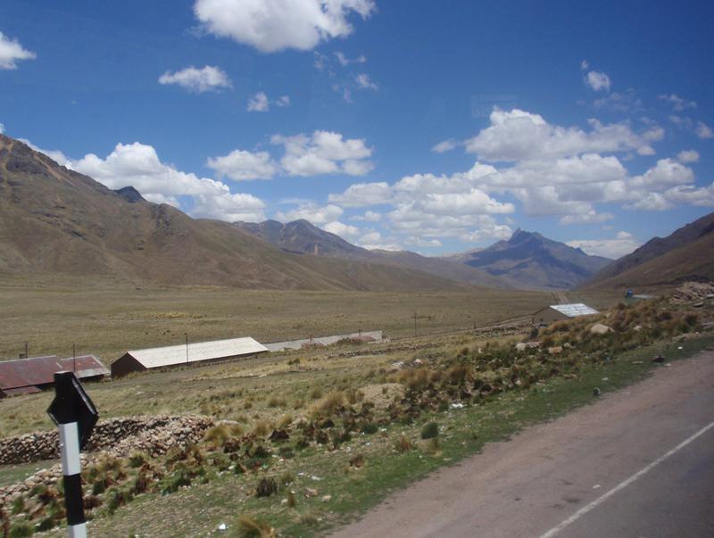 112908 Camino a Puno 8x6 002