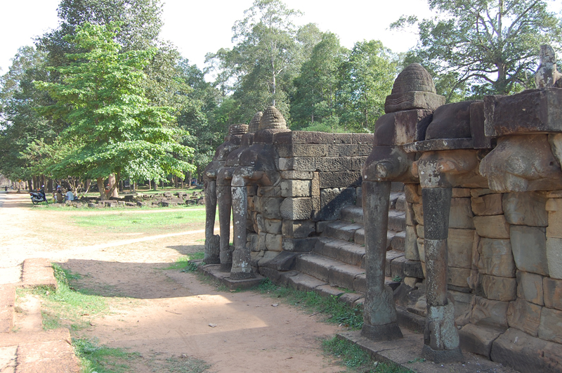 2 Angkor Tomb 1303