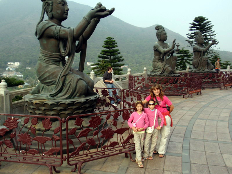 033109 HK Budda + Luces 054