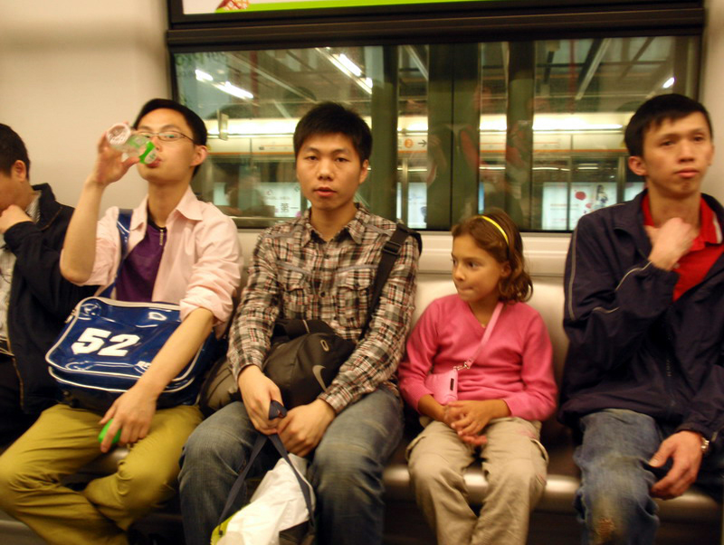 033109 HK Budda + Luces 070