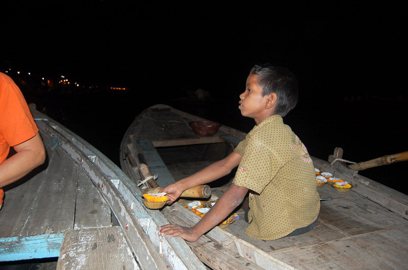 040809 Varanasi 2 8x6 024