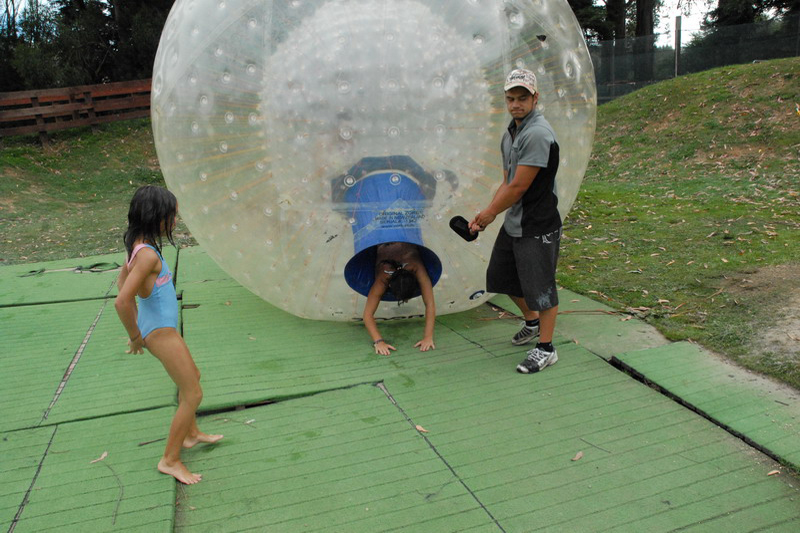 020909 Rotorua Zorbing 8x6 022