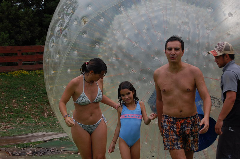 020909 Rotorua Zorbing 8x6 040