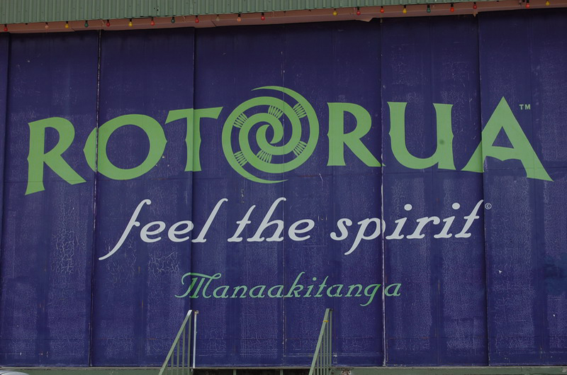 021009 Rotorua Maories 002