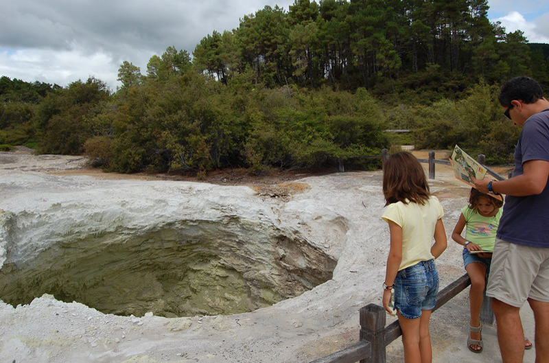 021109 Termas Wai o tapu 8x6 001