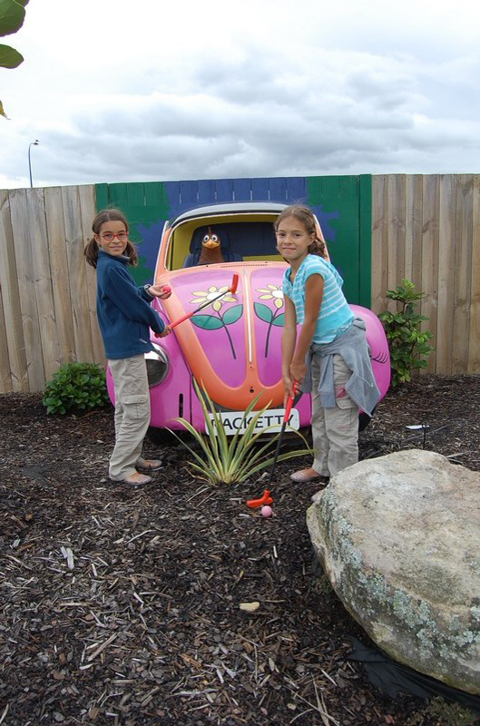 021409 Whitianga minigolf 8x6 002