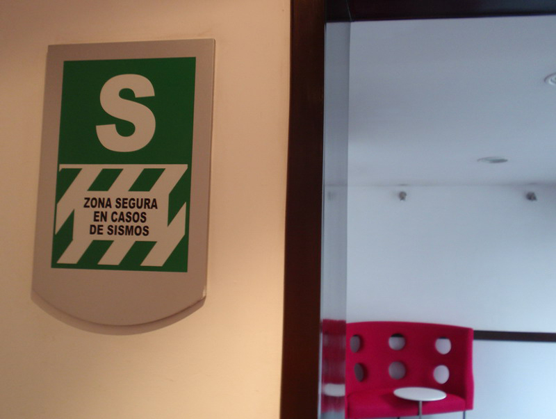 112608 Cuzco. Saqsaywaman+Coricancha 8x6 007