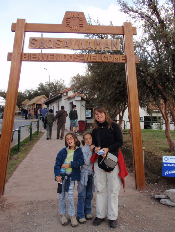 112608 Cuzco. Saqsaywaman+Coricancha 8x6 022