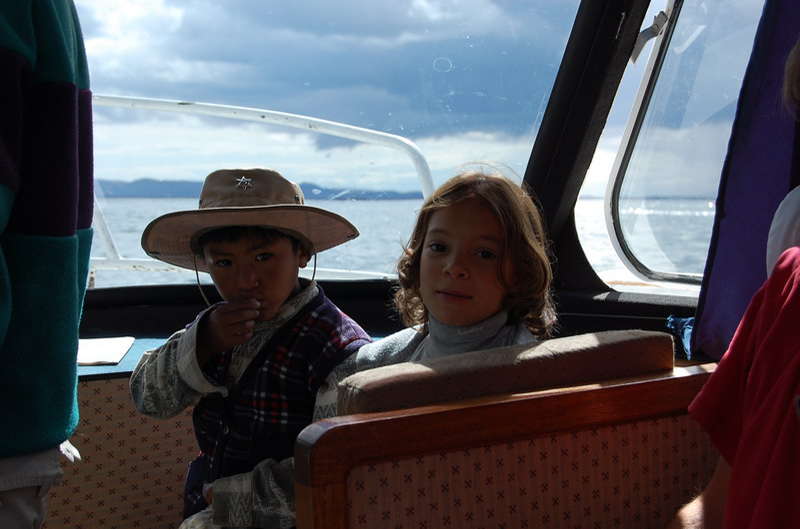 113008 Titicaca. Uros+Amantani 8x6 003.dat