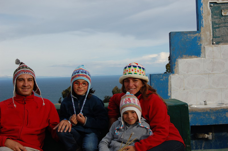 113008 Titicaca. Uros+Amantani 8x6 040.dat