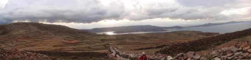 113008 Titicaca. Uros+Amantani 8x6 042.dat