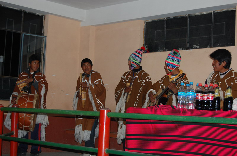 113008 Titicaca. Uros+Amantani 8x6 061.dat