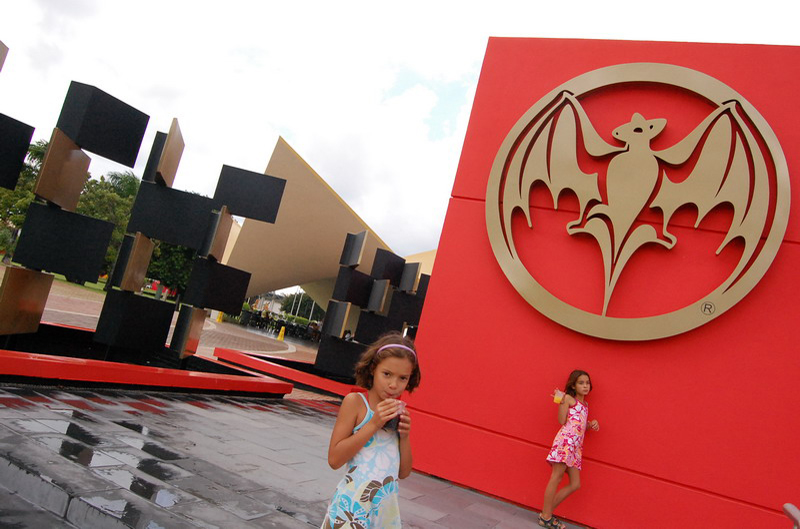 112208_P.Rico._Bacardi_+_San_Juan_8x6_008