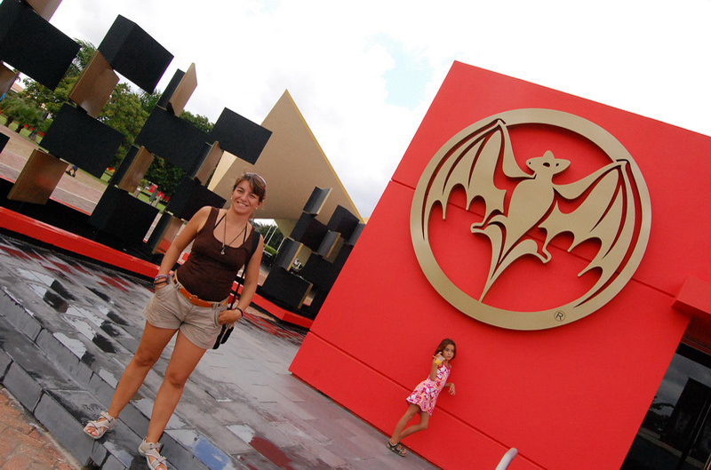 112208_P.Rico._Bacardi_+_San_Juan_8x6_009