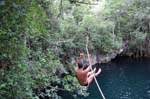 En el cenote Verde Lucero  082