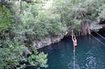 En el cenote Verde Lucero  084